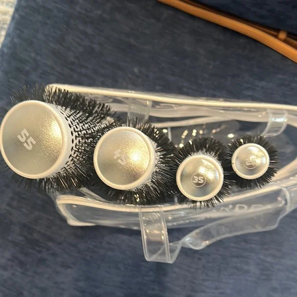 Gray Hair Brush Set - Picture 3 of 6